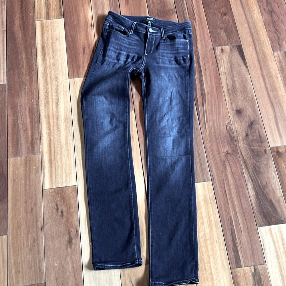 💜 Paige Skyline Staight dark blue denim jeans. Super soft and stretchy.